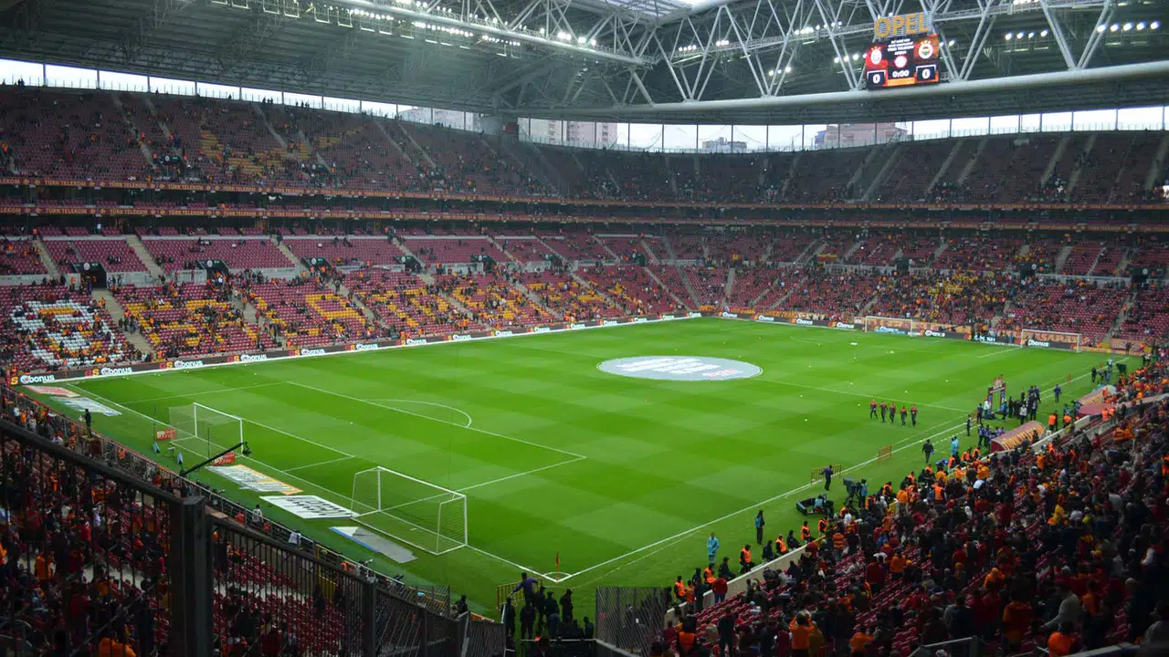 Galatasaray Kombine Bilet Fiyatları 2026-2027 Ne Kadar, GSPara Taksit Var mı, İndirim Şartları Neler?