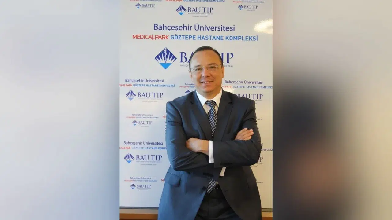 TÜRKER KILIÇ KİMDİR VE HAYATI! Ne doktoru, hangi ödülü aldı, hangi okulda görev aldı?