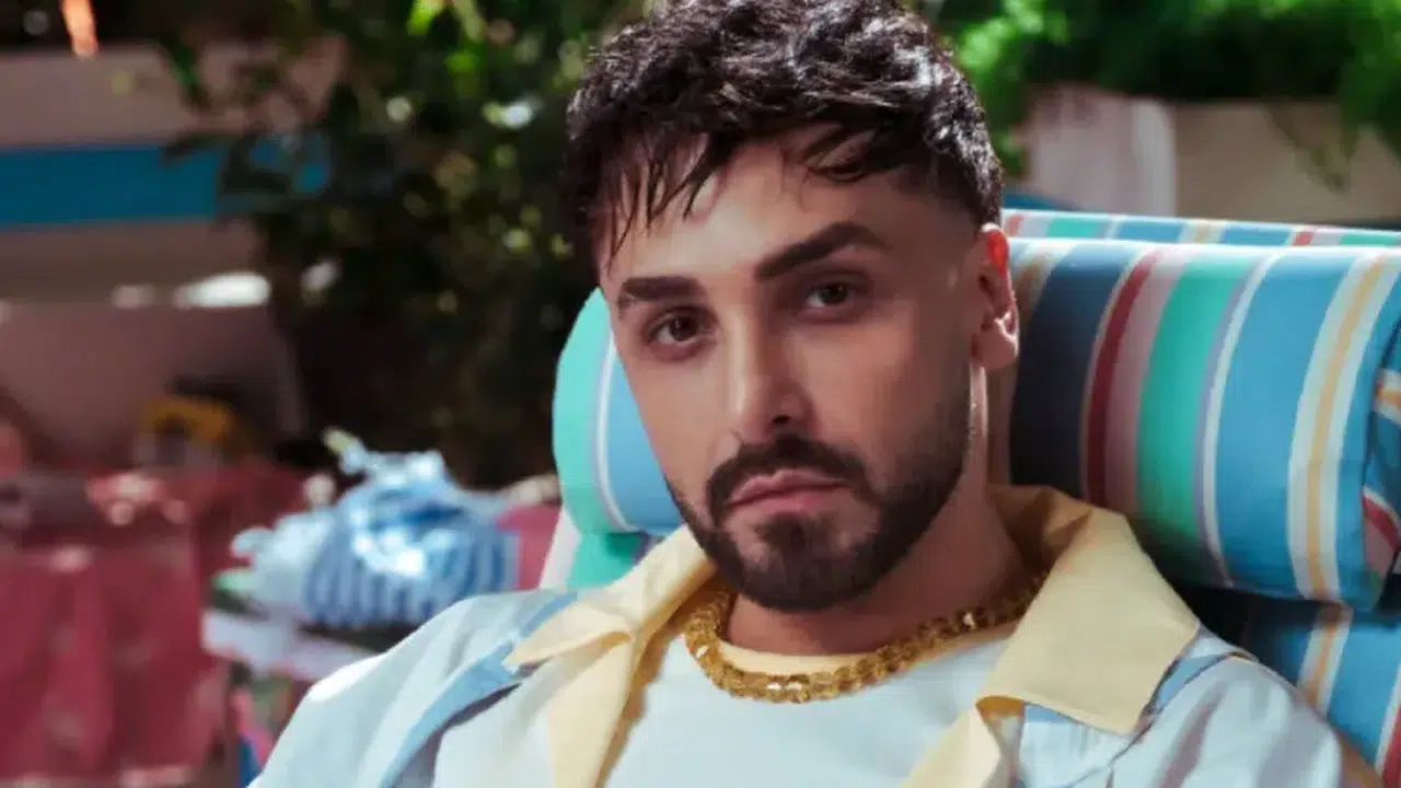 Sefo Koyu Saçlarına Veda Etti: Bu Radikal Karar Hem İlgi Gördü Hem Düşündürdü!