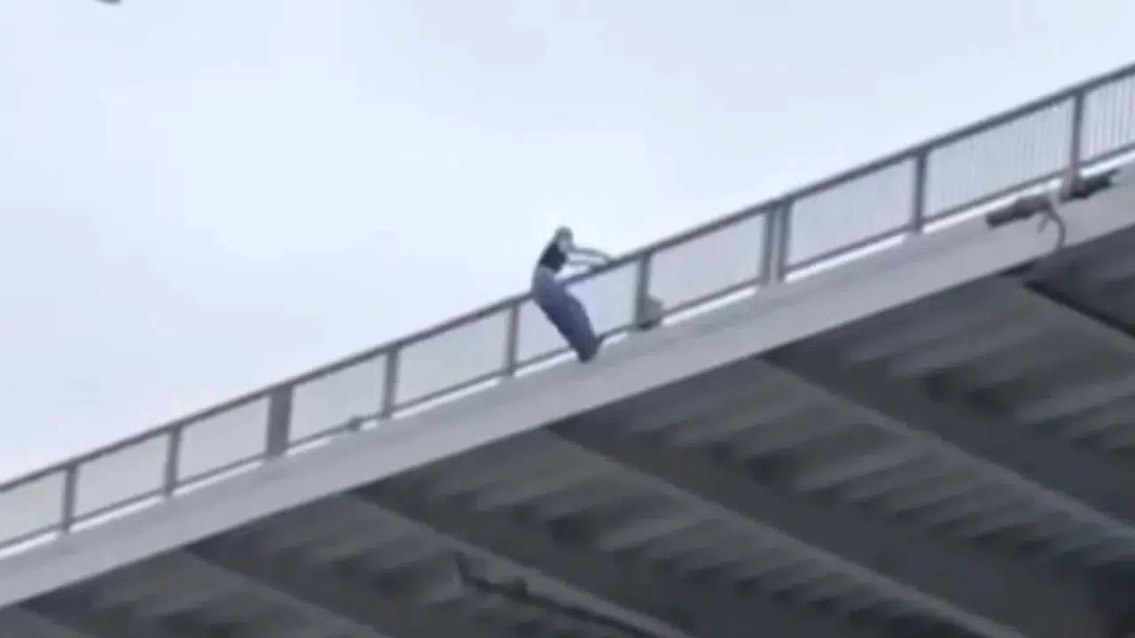 KÜBRA KARAASLAN SON GÖRÜNTÜSÜ! Neden köprüden atladı, olay nasıl oldu, son anlarda ne yaşadı?