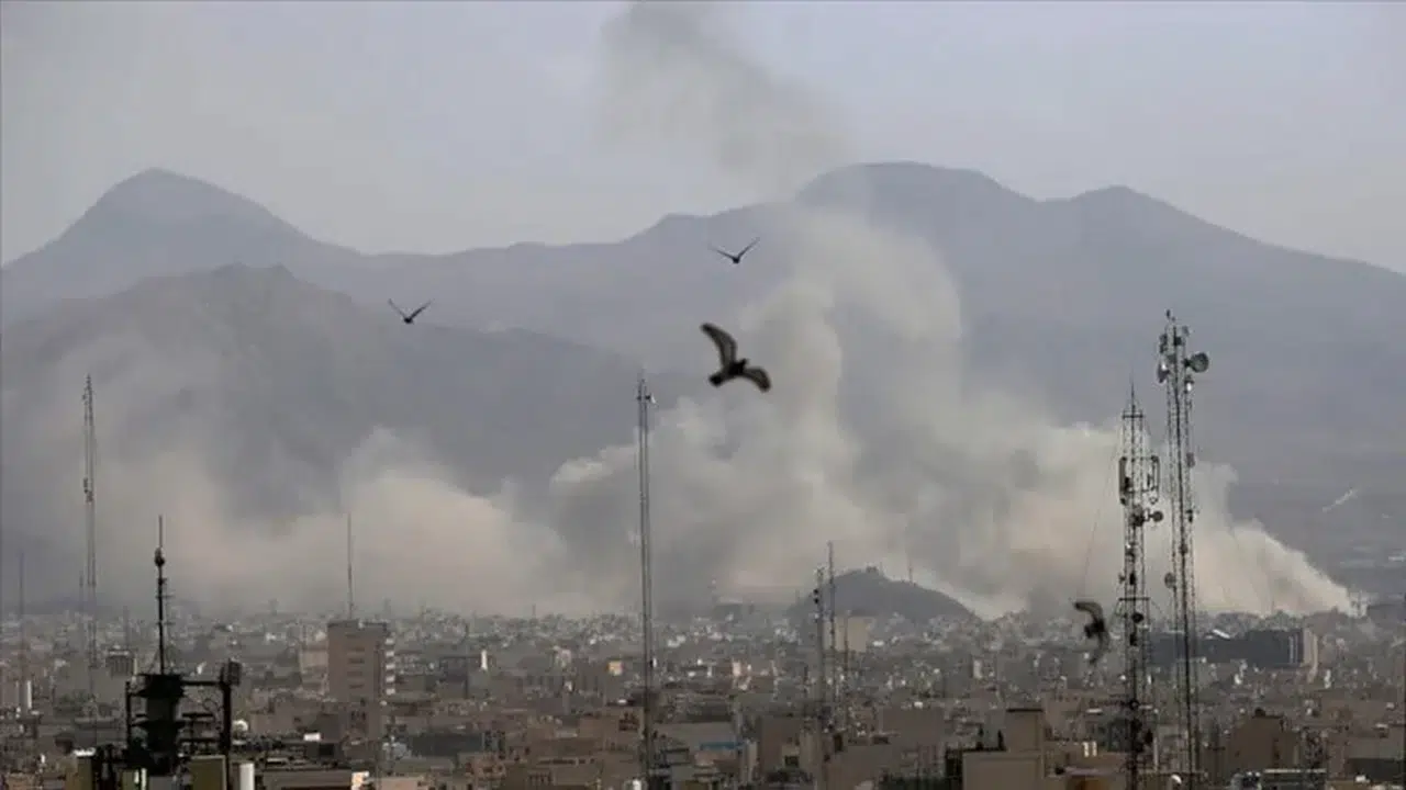 İran'da Askeri Üs Vuruldu! 13 Asker Hayatını Kaybetti