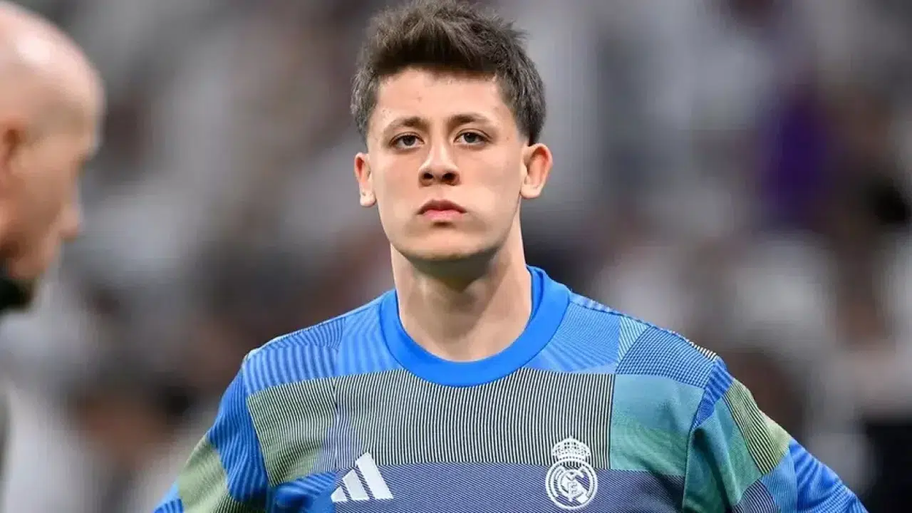 ARDA GÜLER KAÇ YAŞINDA? Nereli, nereden doğdu, kökeni neresi, ailesi kim, kaç kardeş?