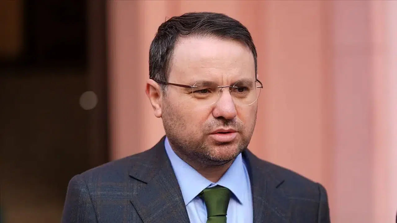 Bakan Gürlek, Özel Hakkında Suç Duyurusunda Bulundu! 1 Milyon TL’lik Dava Açıldı