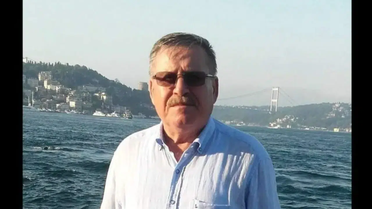 ZEKİ ÇAKIROĞLU KİMDİR VE HAYATI! Kaç doğumlu, ölüm nedeni, hangi partili, ne iş yapardı?