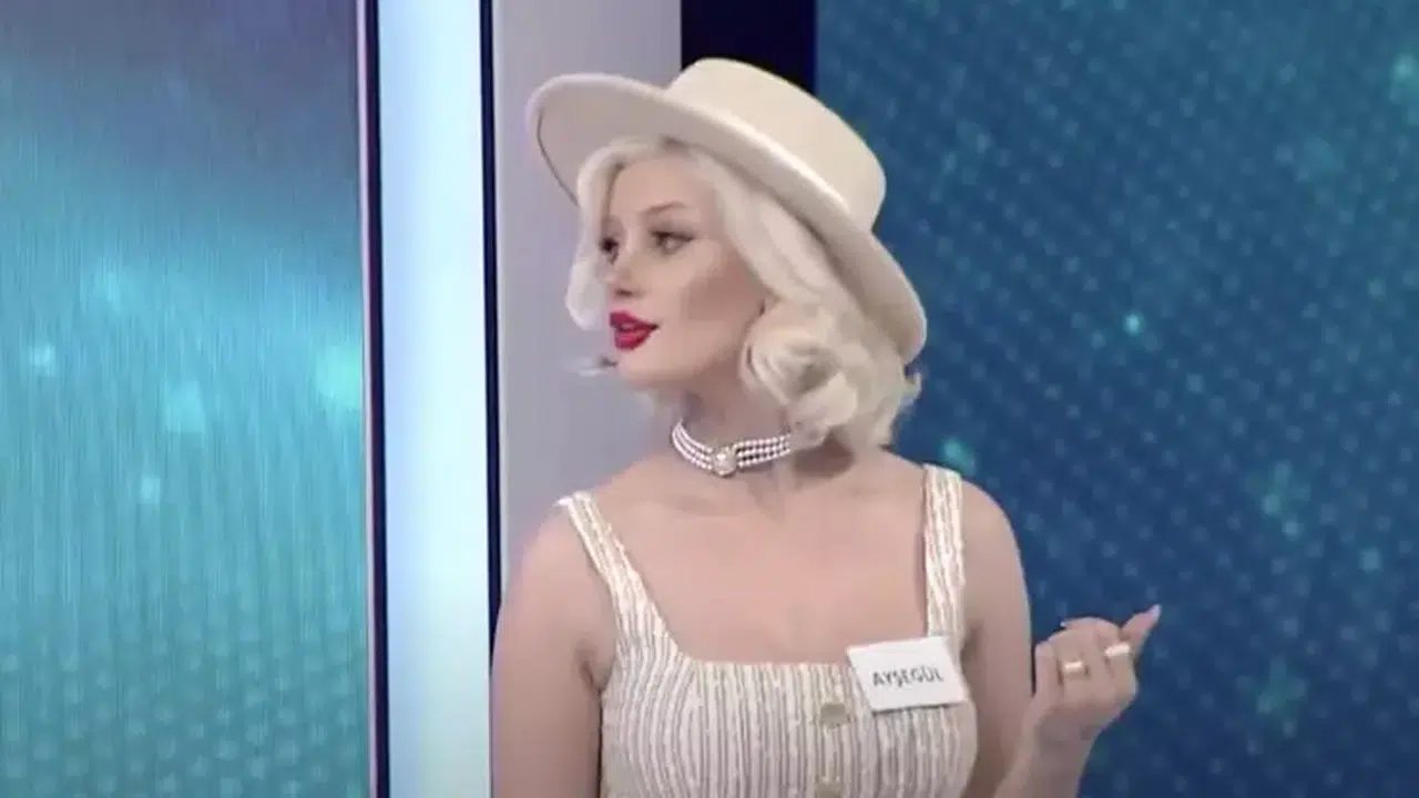 İŞTE BENİM STİLİM AYŞEGÜL ERASLAN ÖLDÜ MÜ? İntihar mı etti, kanlı not paylaşımı ne anlama geliyor?