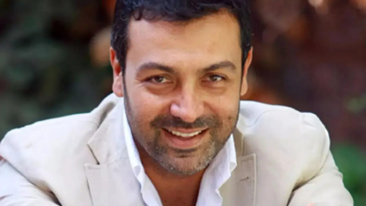 SARUHAN EVLEN EVLİ Mİ! Saruhan Hünel Evli mi, Bekarmı, Eşi Kim Kaç Yaşında, Aslen Nereli, Ailesi Kimdir?