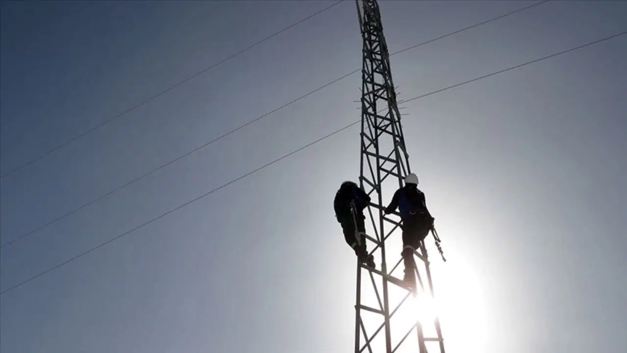 ANKARA ELEKTRİK KESİNTİSİ 4 MART 2026! Ankara'da hangi ilçelerde elektrik kesilecek, ne zaman gelecek?