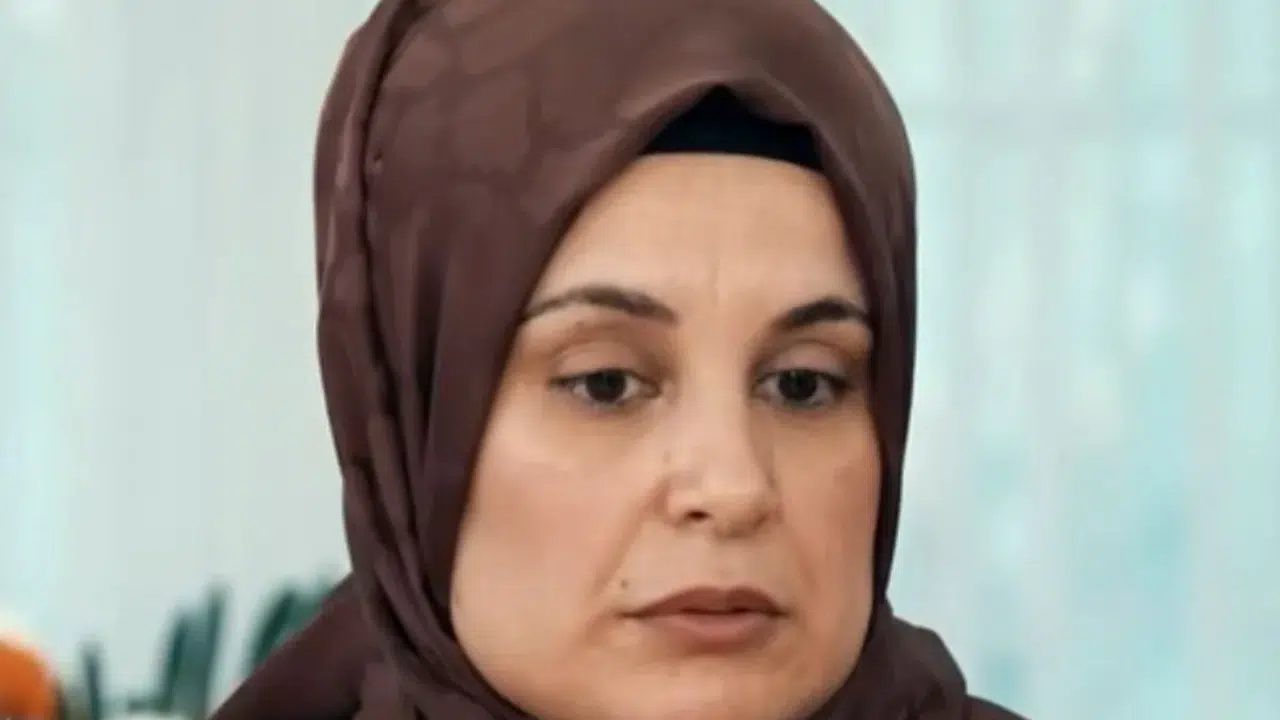 Yemekteyiz Aynur Hanım kimdir ve hayatı: Yaşı kaç, aslen nereli, evli mi, çocuğu var mı?