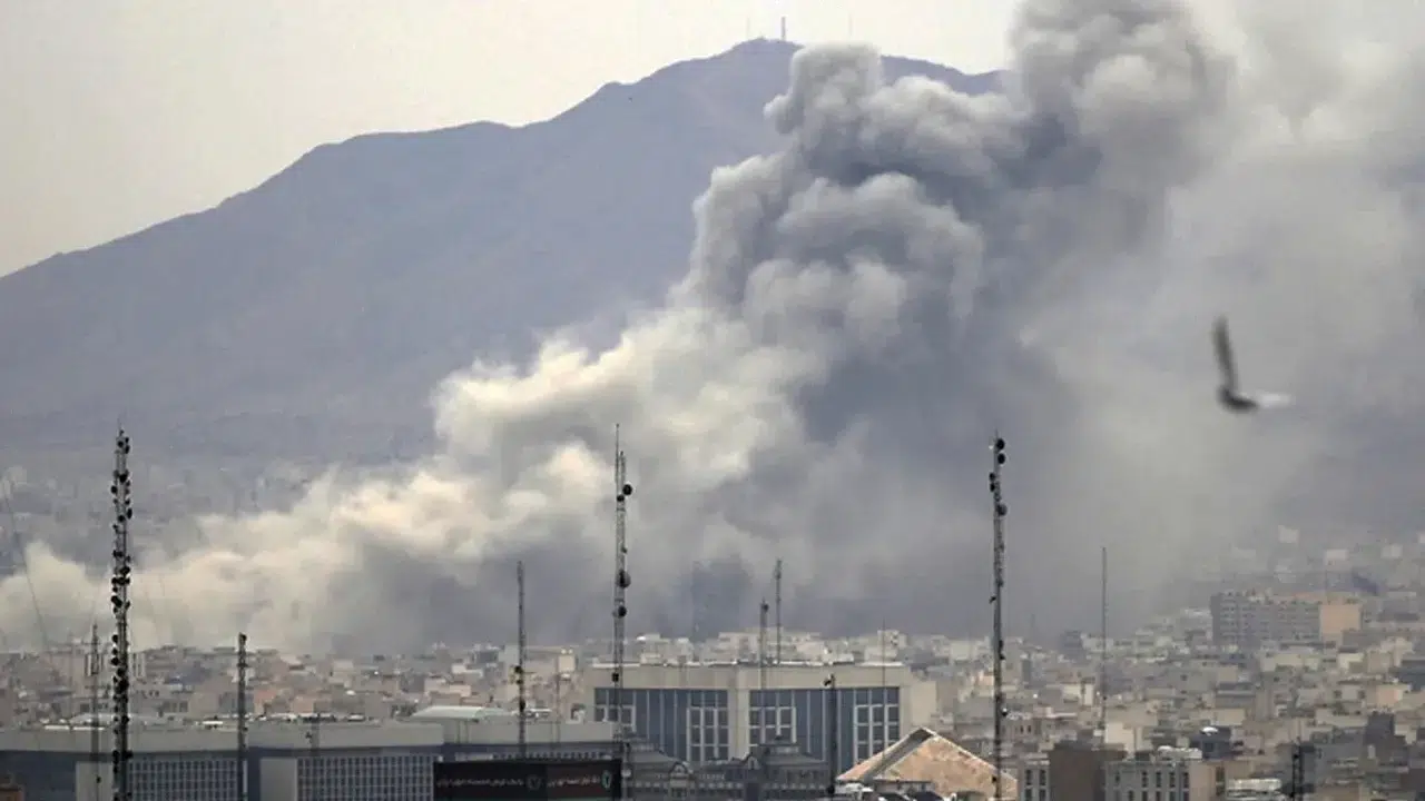 İran ve Hizbullah Tel Aviv’i hedef aldı, sirenler yankılandı