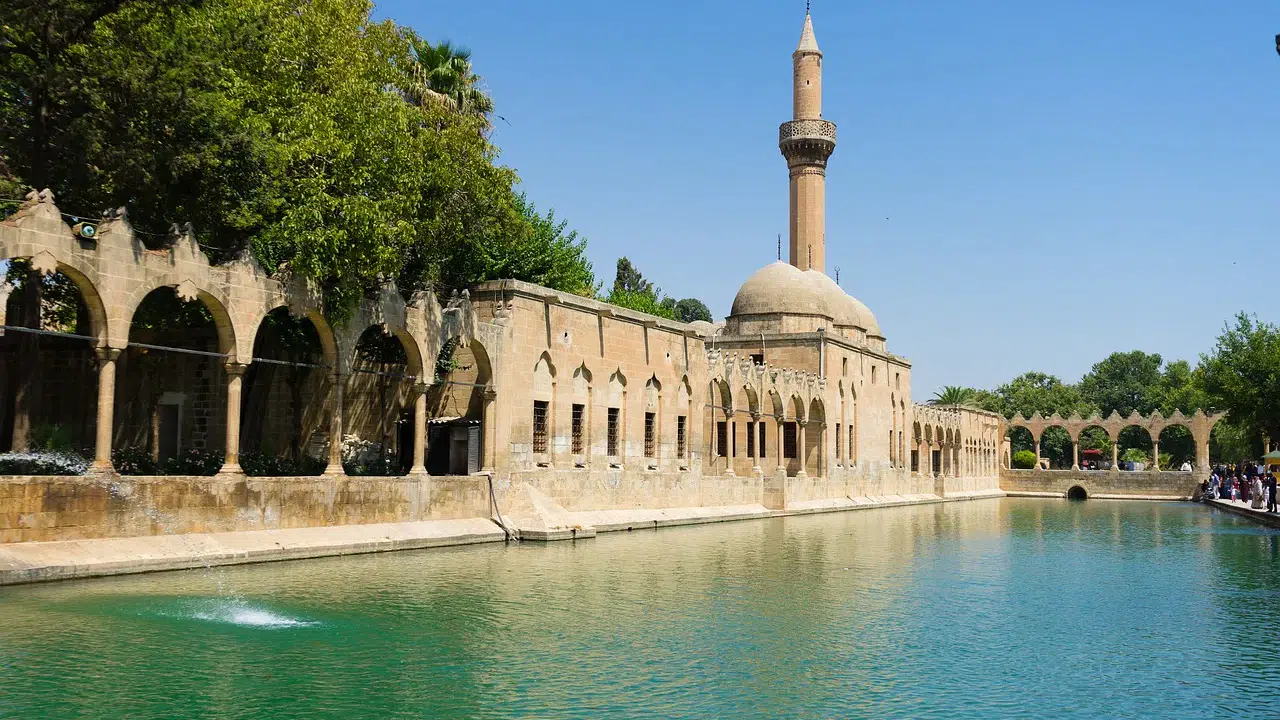 URFA’DAKİ GÖLLER NEREDE? Şanlıurfa gezilecek yerler neler?