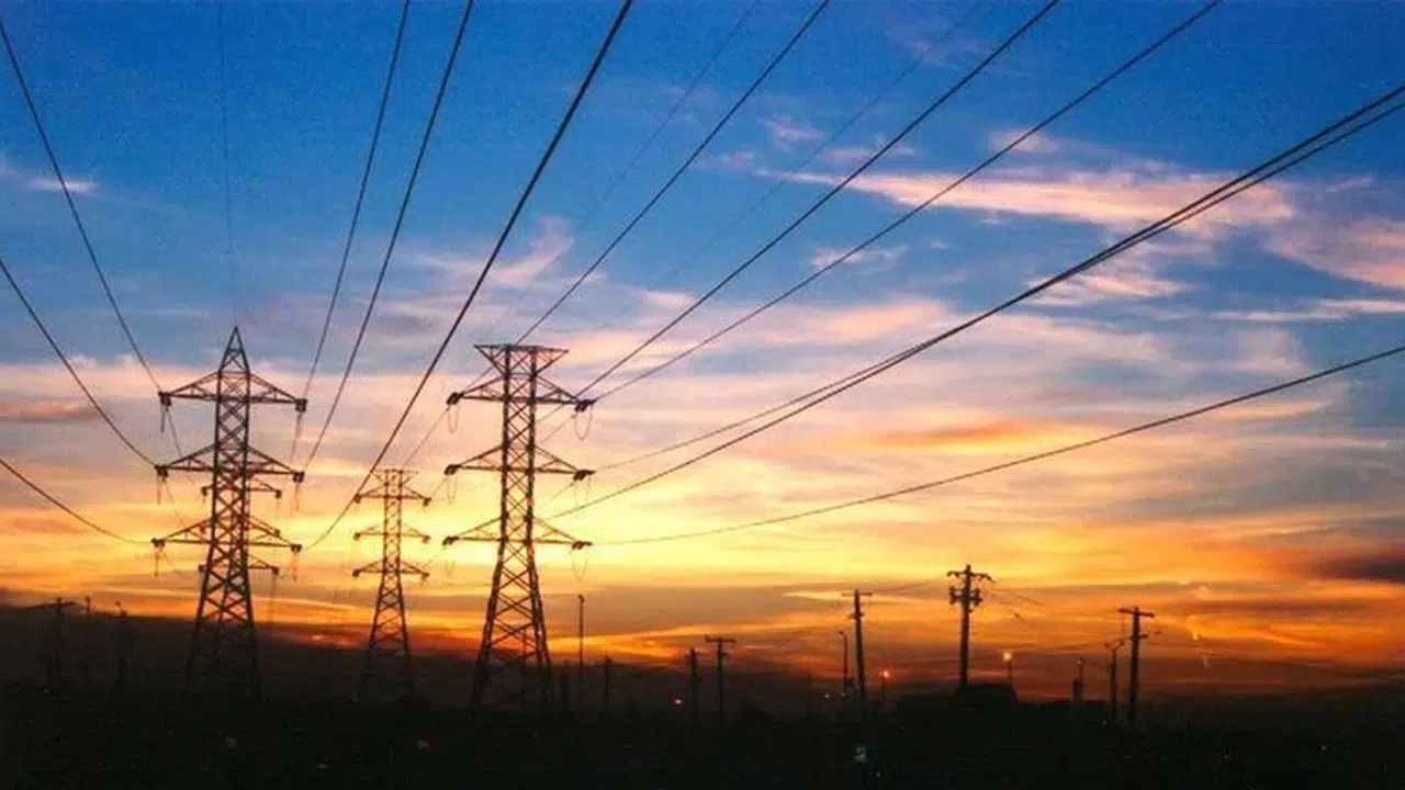 İZMİR (8 MART 2026) ELEKTRİK NE ZAMAN GELECEK? Bornova, Bayraklı, Karşıyaka ilçelerinde kesinti saatleri ne?