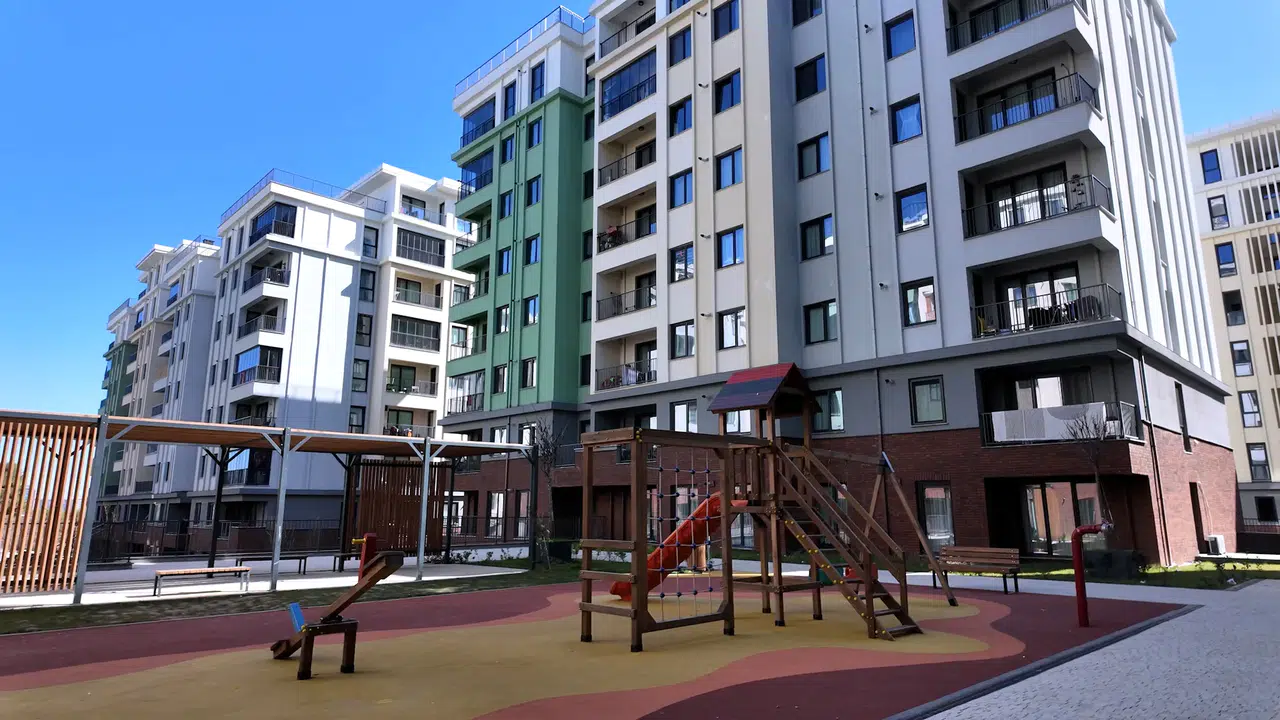 Bakan Kurum’dan dikkat çeken paylaşım: 'Dönüşen Tozkoparan’da bayram bir başka güzel'