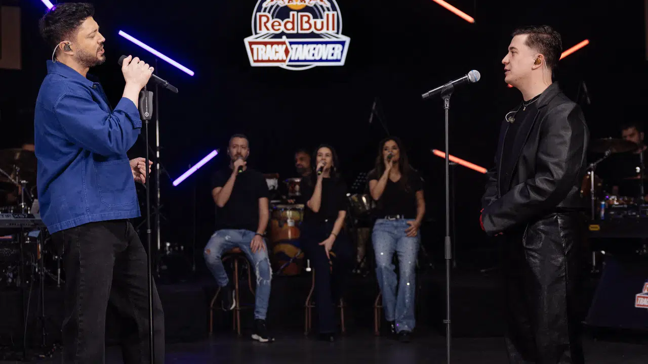 Murat Boz ile Poizi’nin Özledim yorumu büyük ilgi gördü