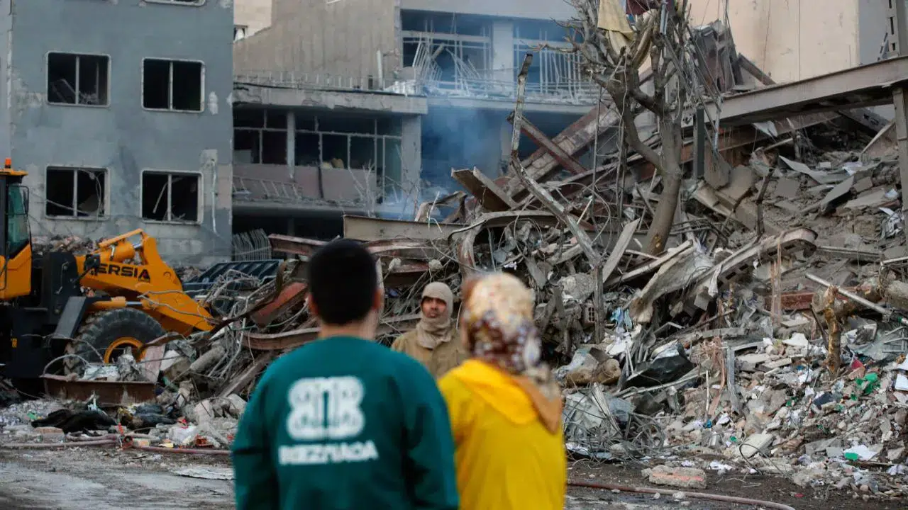 Savaşın bilançosu ağırlaşıyor! ABD-İsrail saldırılarında can kaybı 867’ye çıktı