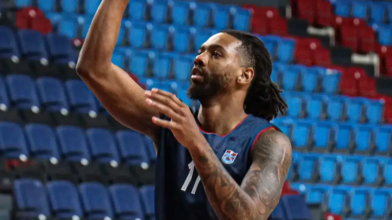 ROYCE DEWAYNE HAMM JR. TS BASKETBOL'DA KALIYOR MU! Sözleşme yenilendi mi, kaç yıl uzatıldı?