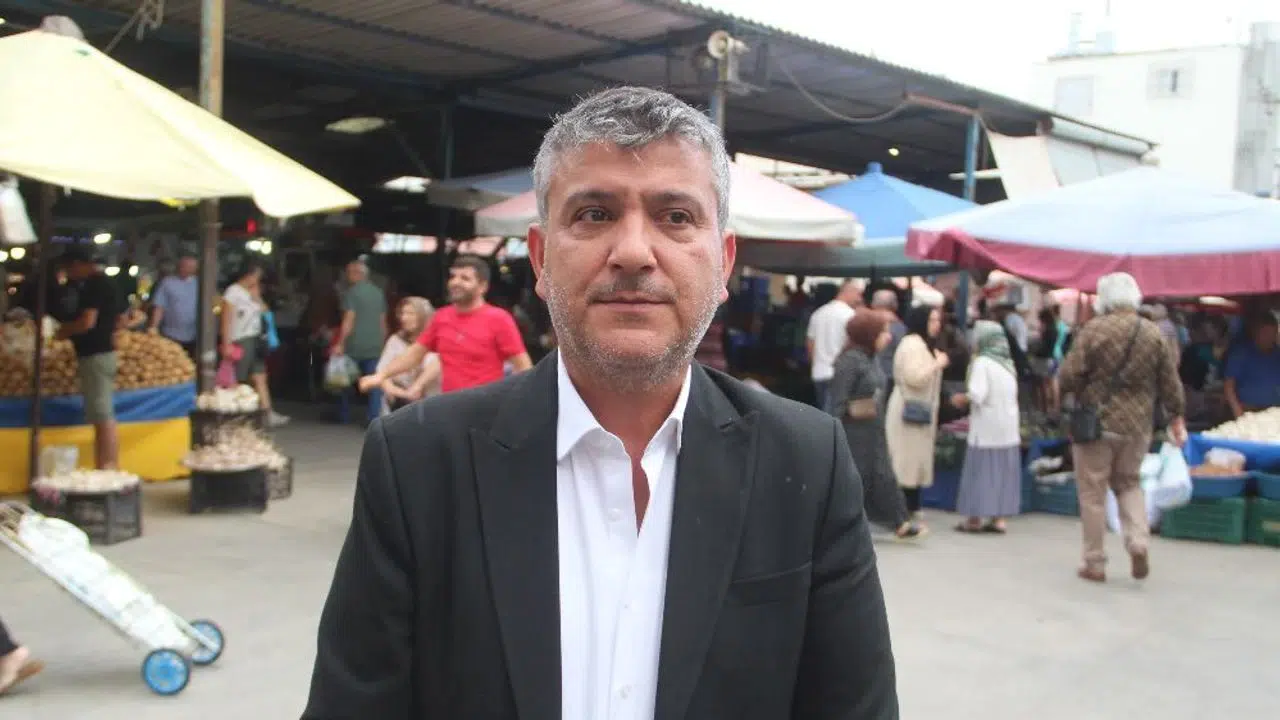 Metin Bucak kimdir, Antalya Semt Pazarcılar Başkanı nereli, kaç doğumlu, evli mi?