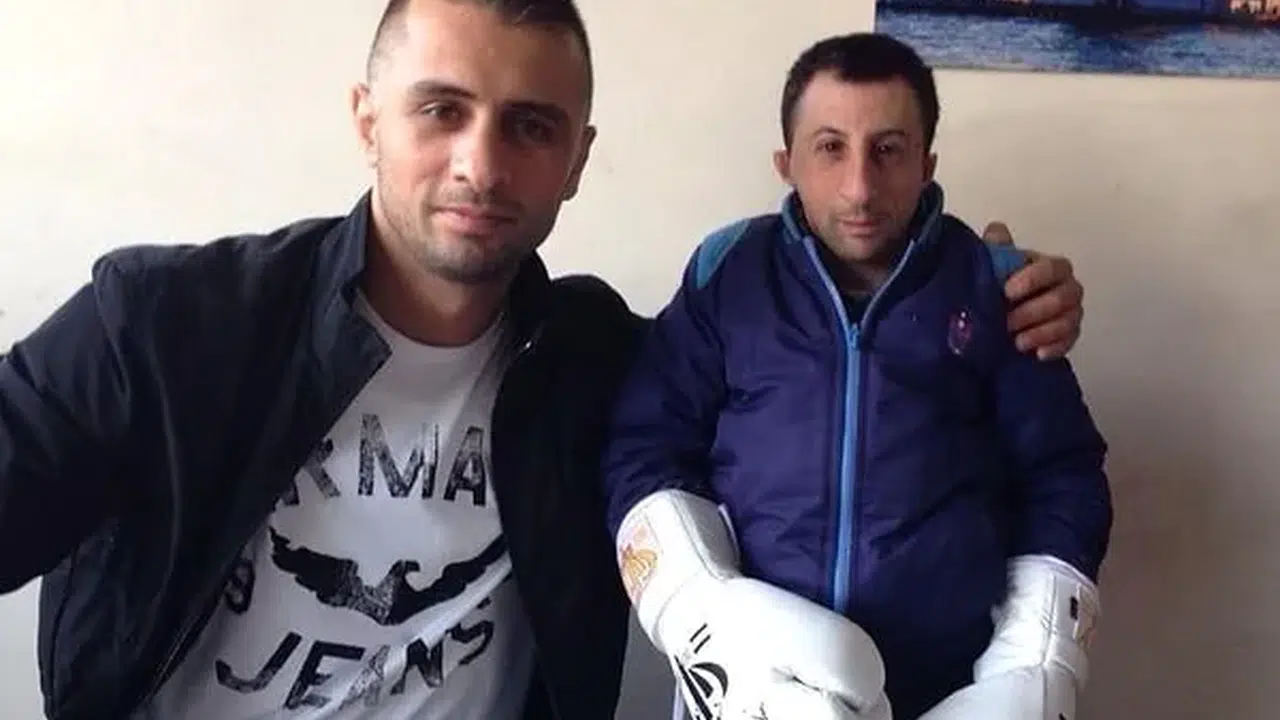 KÖKSAL BABA KİMDİR VE BOYU! Kaç doğumlu, kökeni neresi, kilosu kaç, hastalığı ne?