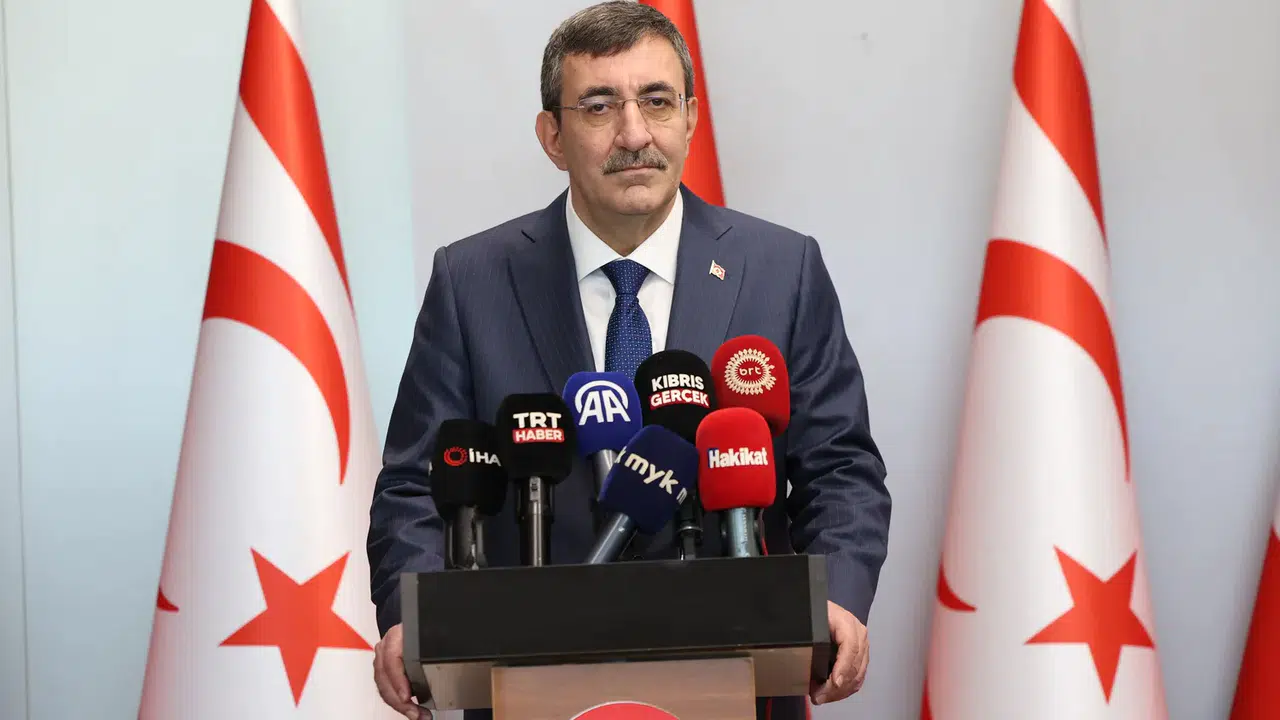 Cumhurbaşkanı Yardımcısı Yılmaz: GKRY’nin aşırı silahlanması adadaki barışı tehdit ediyor