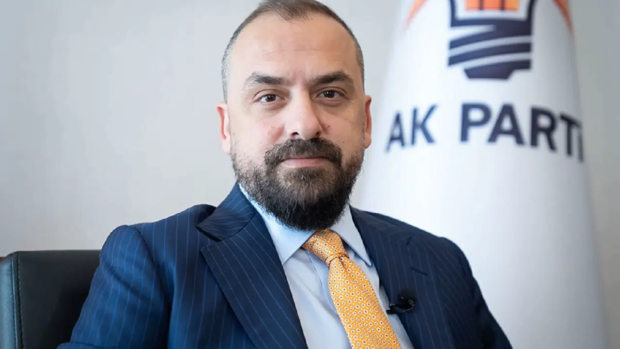 Faruk Acar’dan Özgür Özel’in sözlerine sert yanıt: 'Siyaset duruş gerektirir, ilkesizlikle yol yürünmez'