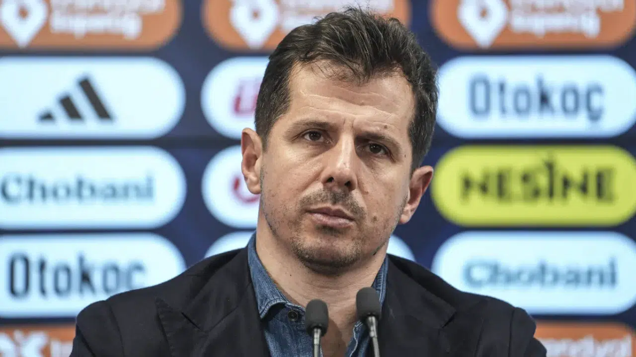 EMRE BELÖZOĞLU KİMDİR, KAÇ YAŞINDA? Nereli, Hangi Takımları Çalıştırdı?