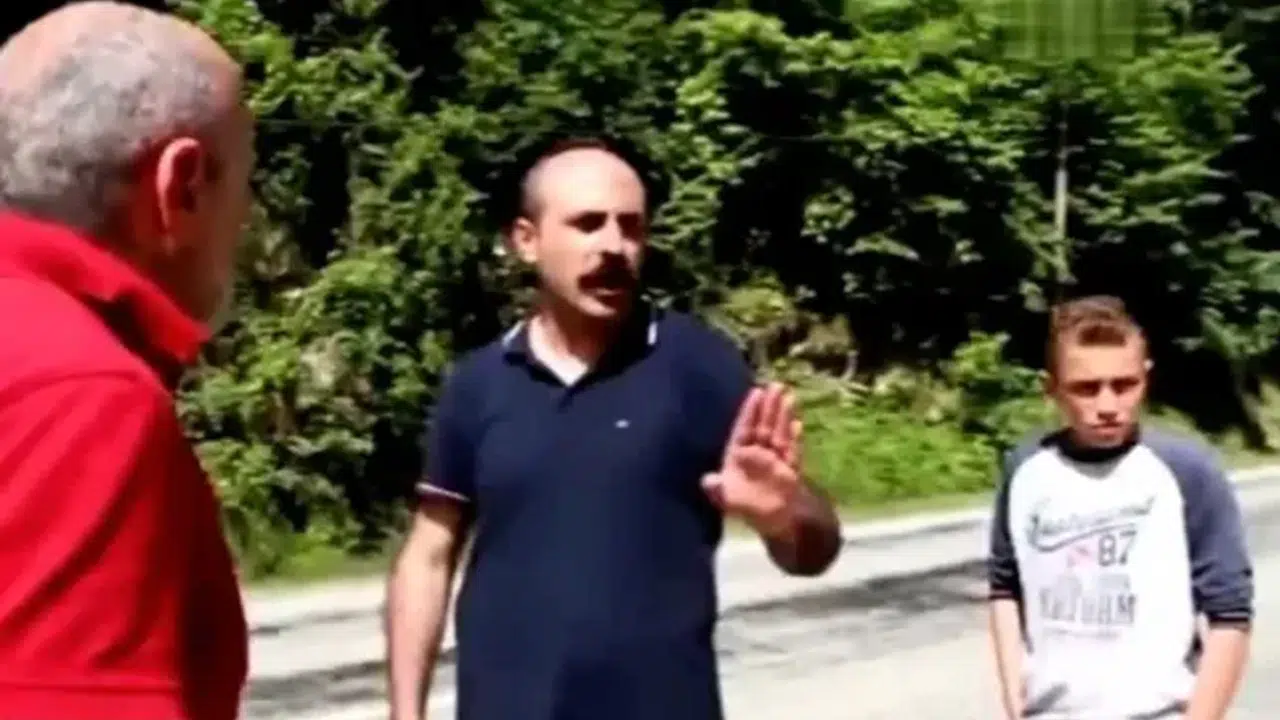 Sahanın yıldızıydı, köyünün kahramanı çıktı! Barış Alper’den yıllar sonra gelen o görüntü...