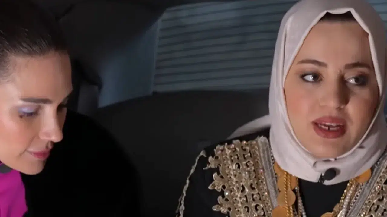 Gelin Evi Kübra Kandemir kimdir, aslen nereli, evli mi, kaç yaşında, mesleği nedir?