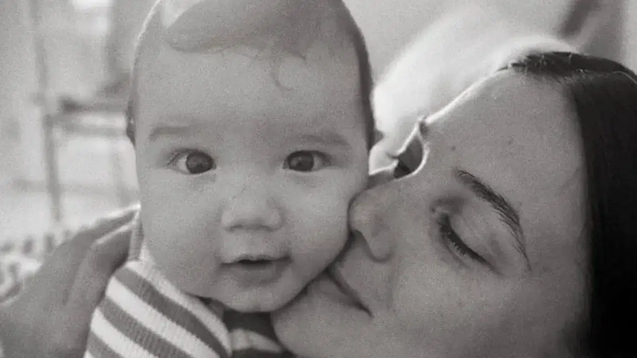 Pınar Deniz ilk kez konuştu: 'Bebeğimi verdiklerinde korkudan ölecek gibiydim!'