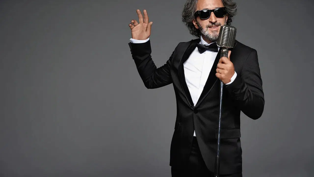 Fettah Can'dan 30. yıla özel senfonik atak: Duvar yayında