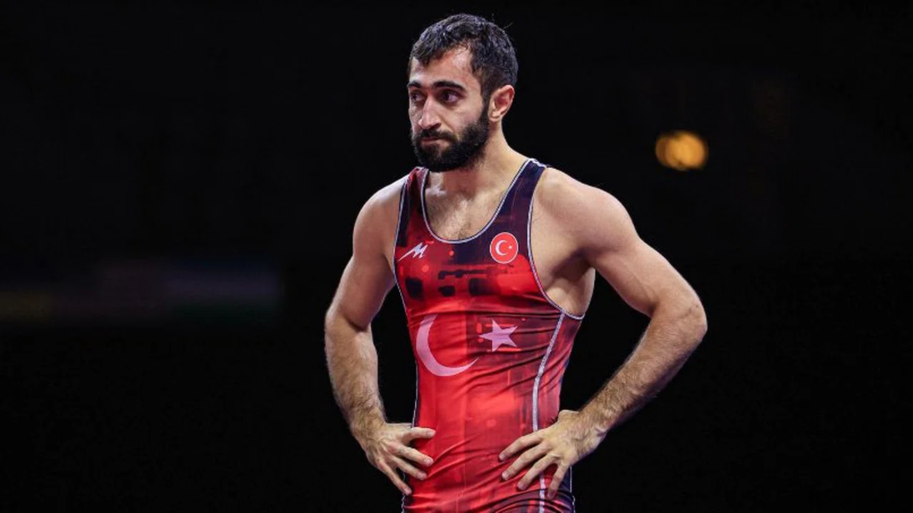 Avrupa güreş şampiyonası! Ömer Halis Recep yarı final maçı saat kaçta, hangi kanalda, canlı mı, TRT Spor Yıldız yayın bilgisi!