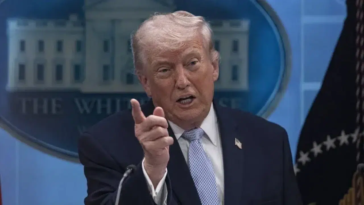 Trump’tan İran’a kan donduran ültimatom: 'Salı gecesi tüm ülkeyi yok edebiliriz!'