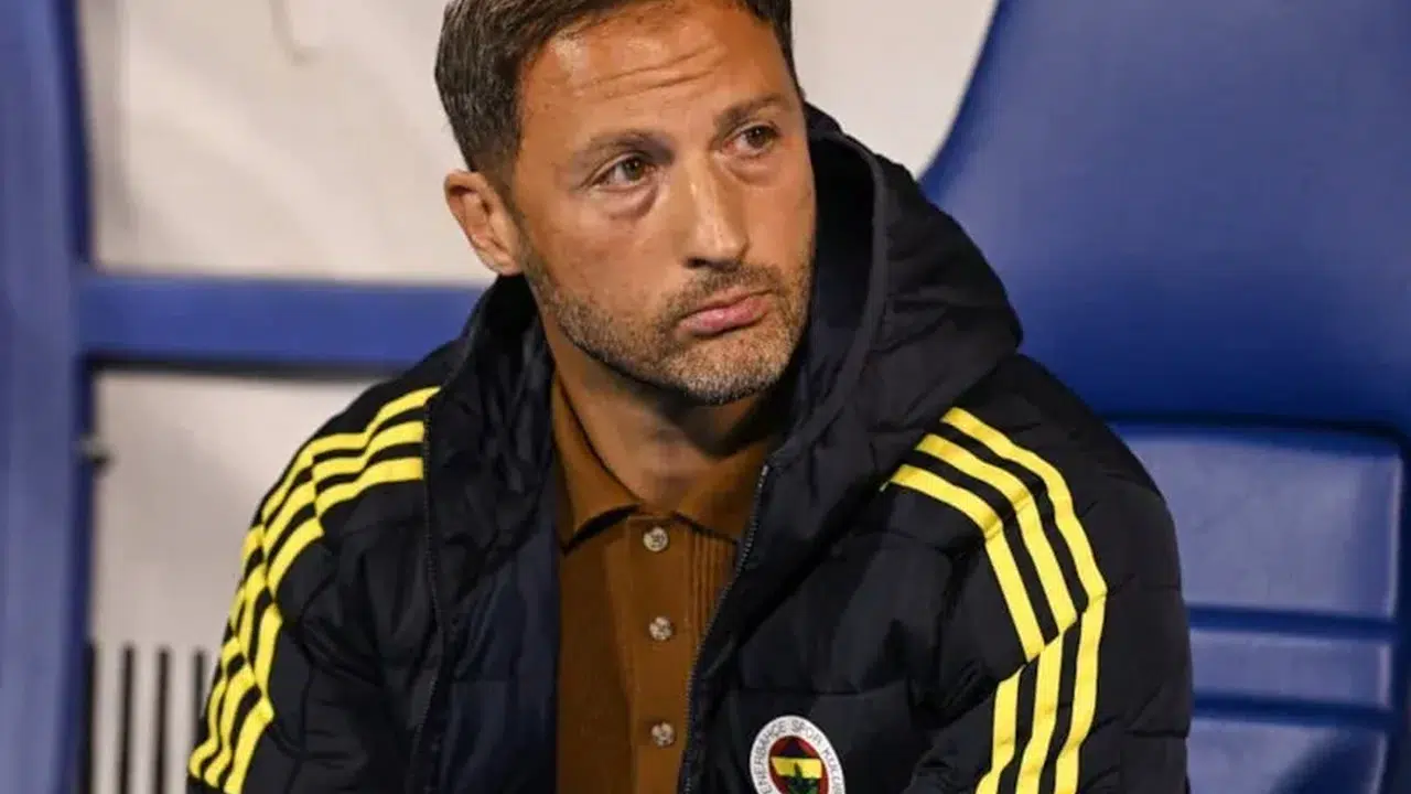 Derbi mağlubiyeti sonu oldu: Fenerbahçe'de Tedesco ile yollar resmen ayrıldı!
