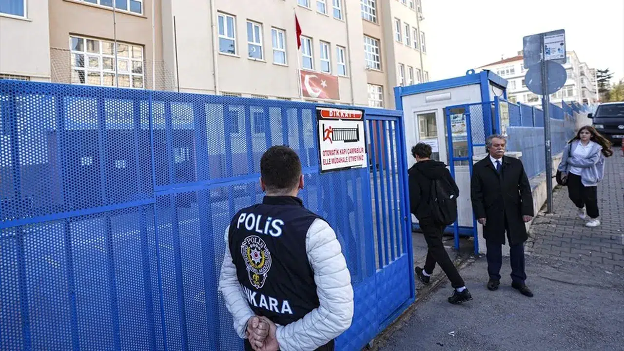 Okullara giriş şartları tamamen değişti: Kuş uçurtulmayacak!