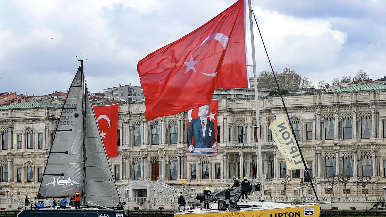 Cumhurbaşkanlığı 7. Uluslararası Yat Yarışları Boğaz'da başladı