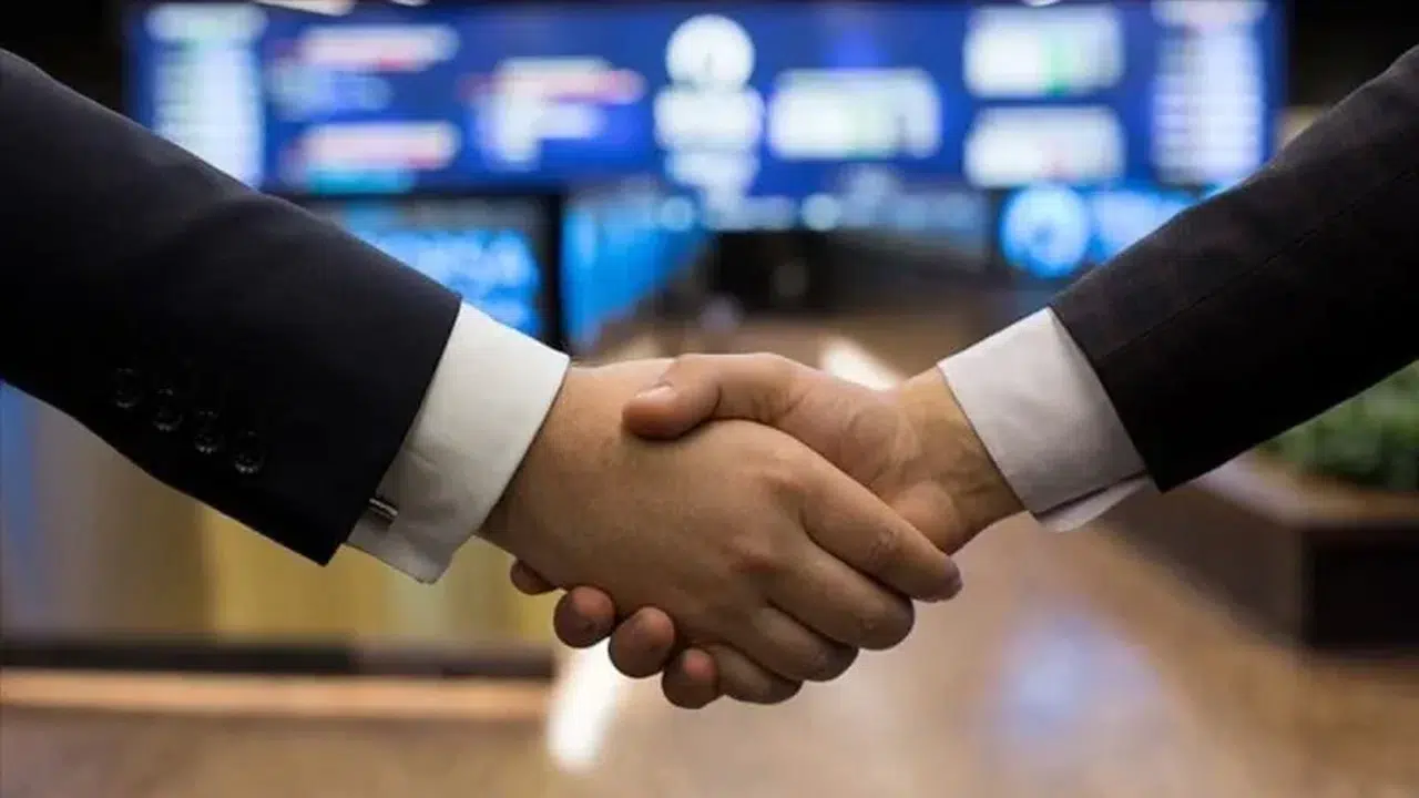 Milyarderlerin gözü bu pakette: Türkiye'den yatırımcıya 'Vatandaş gibi değil, misafir gibi' vergi!