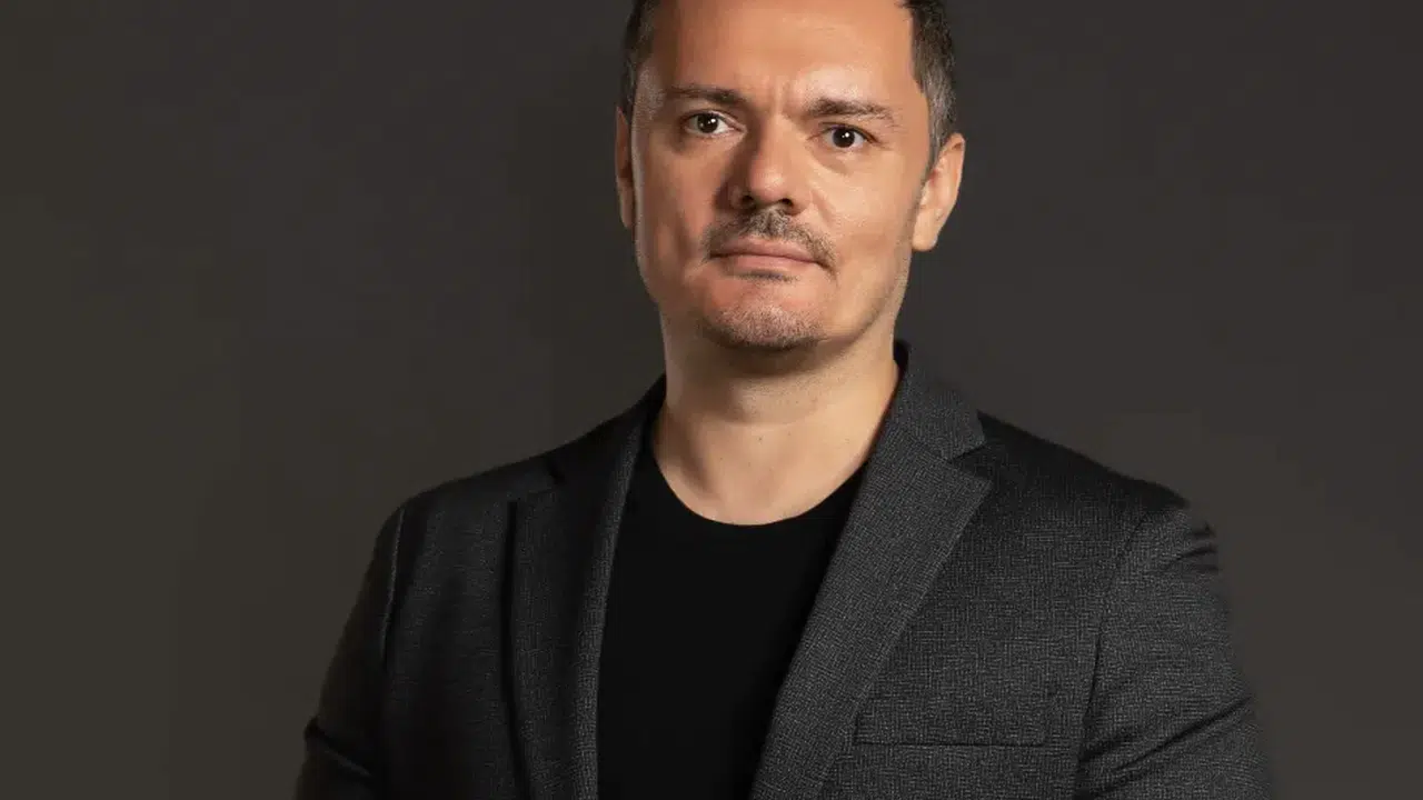 BAŞLIK: Gazeteci Suat Kavukluoğlu’ndan Türkiye’nin ilk şarkılı roman projesi