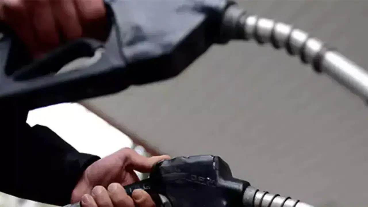16 Nisan akaryakıt fiyatları ne kadar oldu? Güncel motorin, benzin ve LPG litre fiyatı kaç TL?