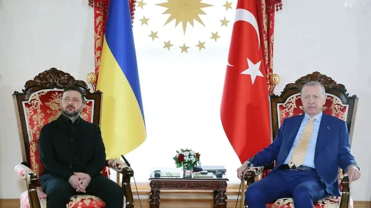 Yunan medyası itiraf etti: Ukrayna için Türkiye, Yunanistan'dan daha değerli bir ortak!