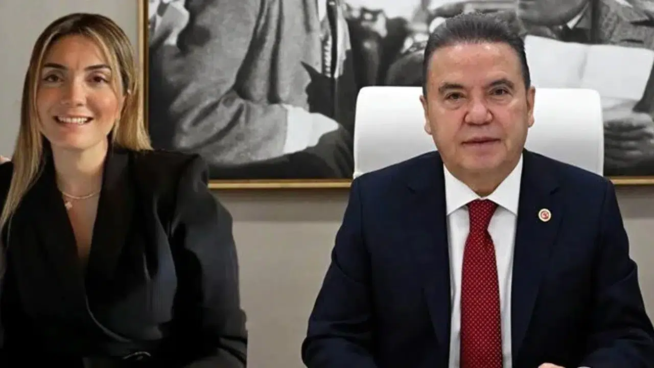 Zuhal Böcek kimdir ve hayatı: Aslen nerelidir, kaç yaşında, eşi kim, Muhittin Böcek'in gelini neden gözaltına alındı?