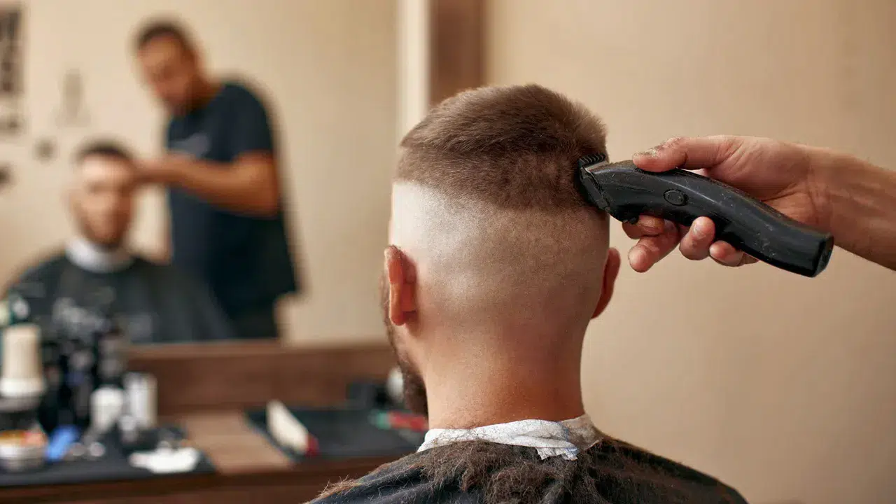 Samsun'da okulda 'tas kafa' krizi: O traşa izin çıkmadı!