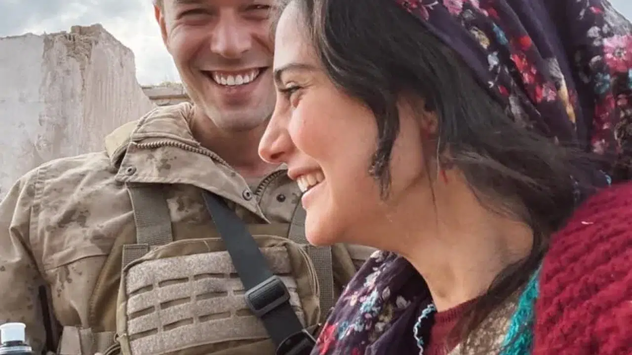 Set arkasında gizli aşk! Aytaç Şaşmaz ve Helin Kandemir yakayı ele verdi