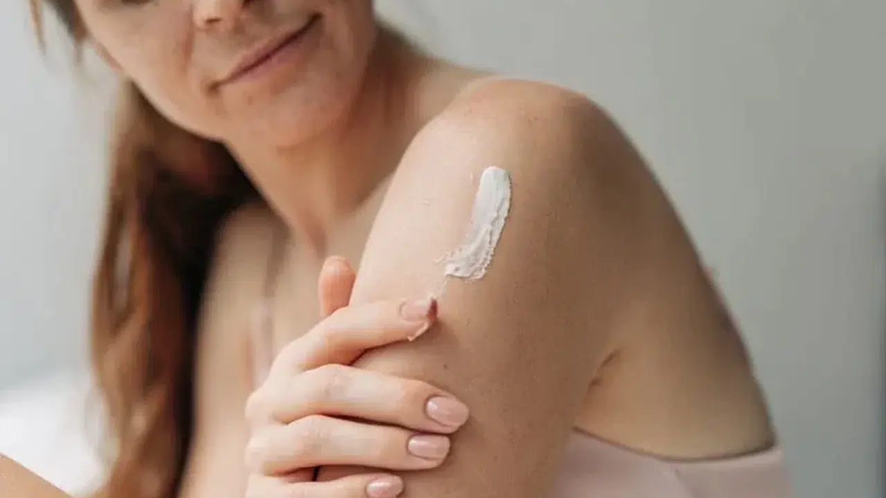 Cildiniz size ne anlatıyor? Pütürlü dokuyu sivilceden ayıran 5 kritik fark!