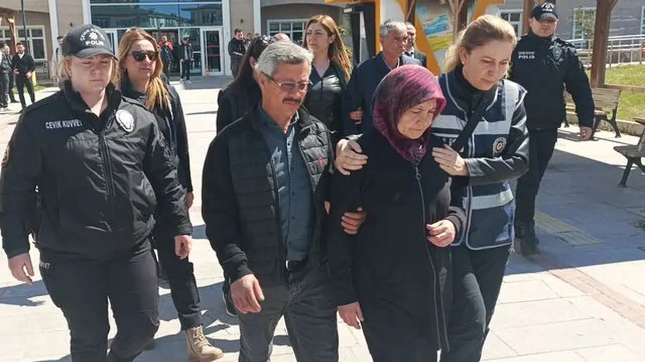Yasak aşk intikamı ağırlaştırılmış müebbetle bitti: O eş beraat edince kıyamet koptu!