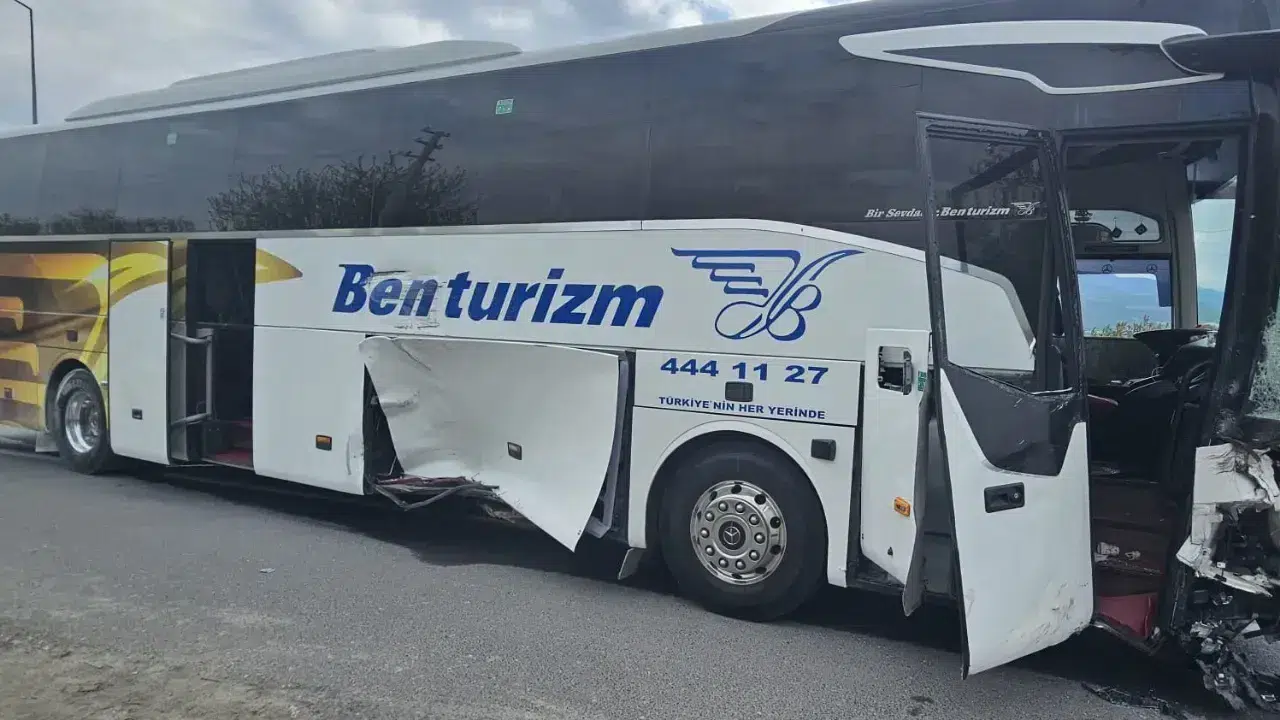 Aydın-Denizli yolunda dehşet: Yol kenarında beklerken kazanın kurbanı oldu!