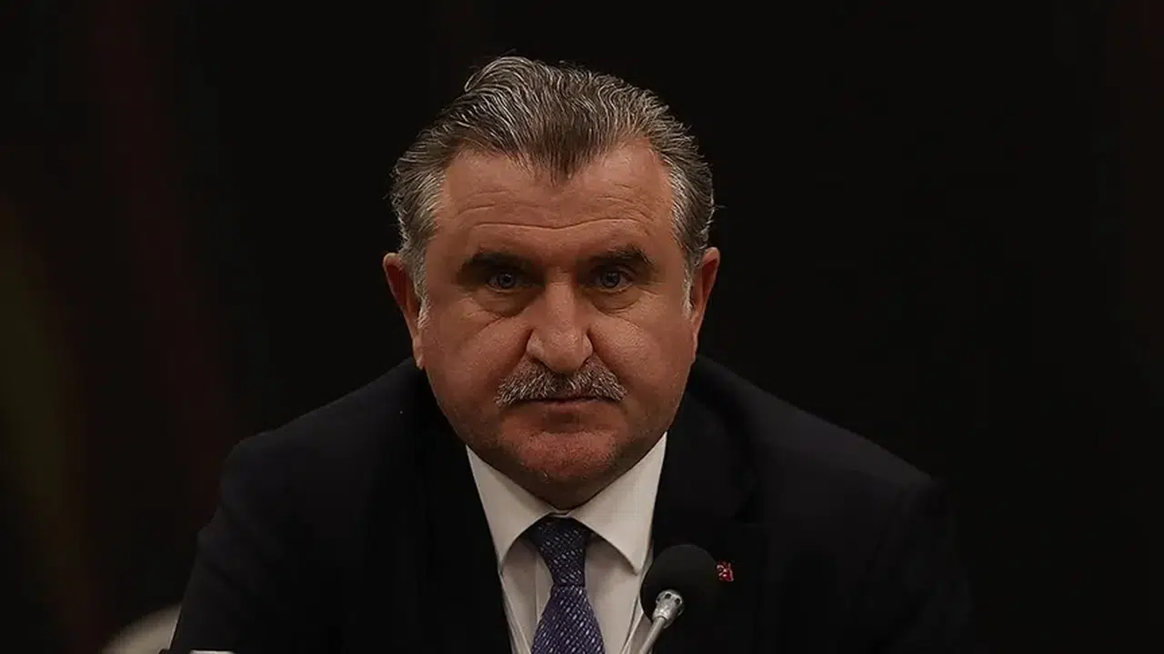 Osman Aşkın Bak hangi takımlı, Fenerbahçeli mi, Galatasaraylı mı?