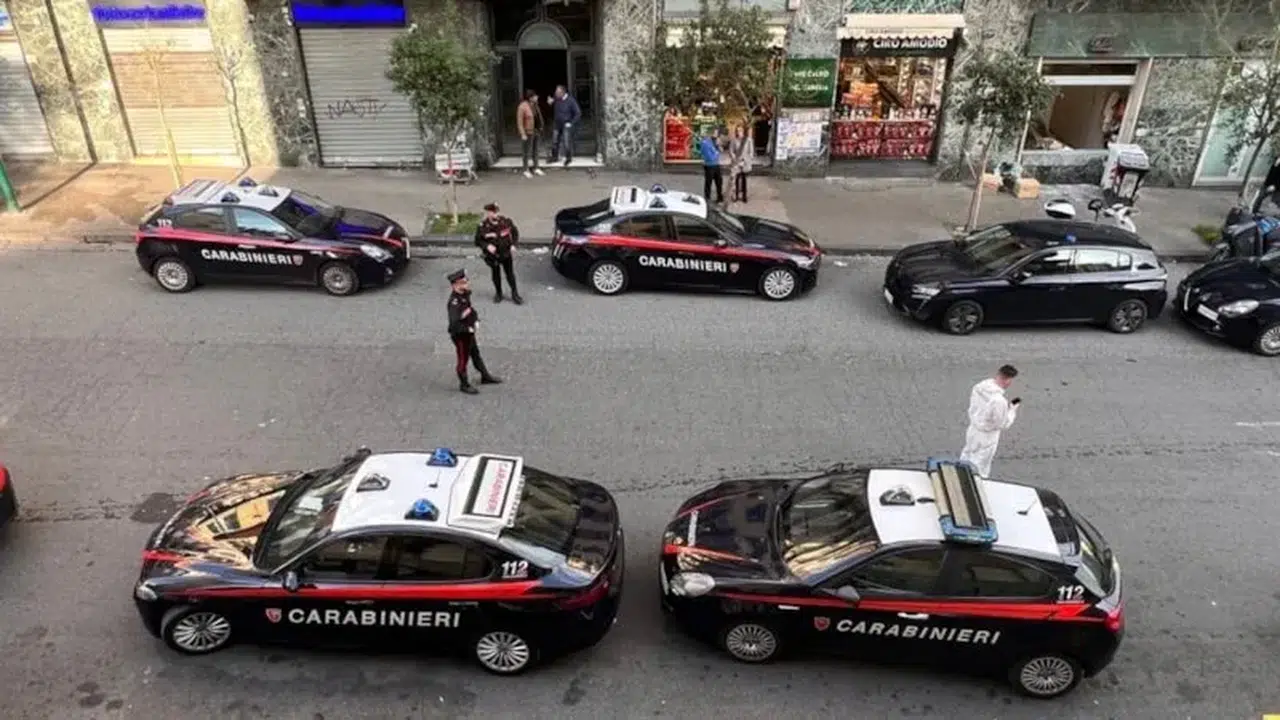 Polis içeri girdi, şok oldu! İtalya bu soygunu konuşuyor: Zemindeki sır delik...