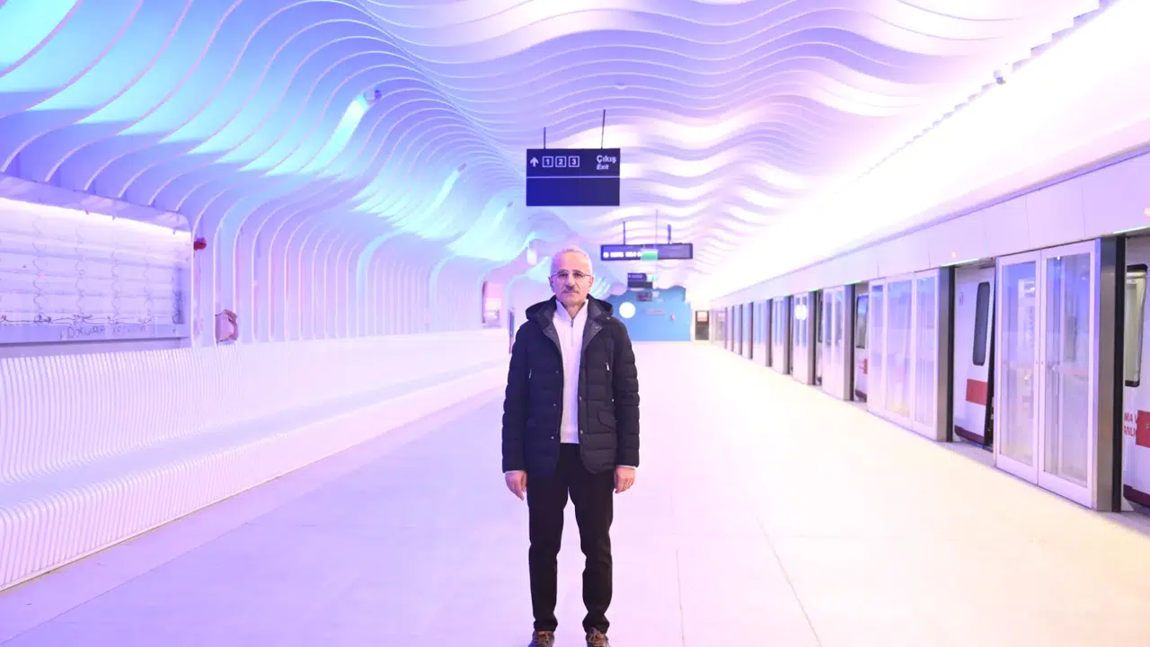 Gayrettepe-İstanbul Havalimanı-Arnavutköy Metro Hattı'nda yeni yolcu rekoru kırıldı!