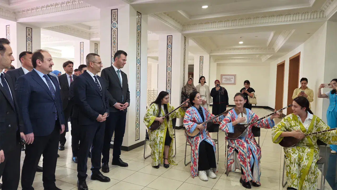 100 yıllık hasret bitiyor: Yunus Emre Enstitüsü Orta Asya’da kültür köprülerini yeniden kuruyor!