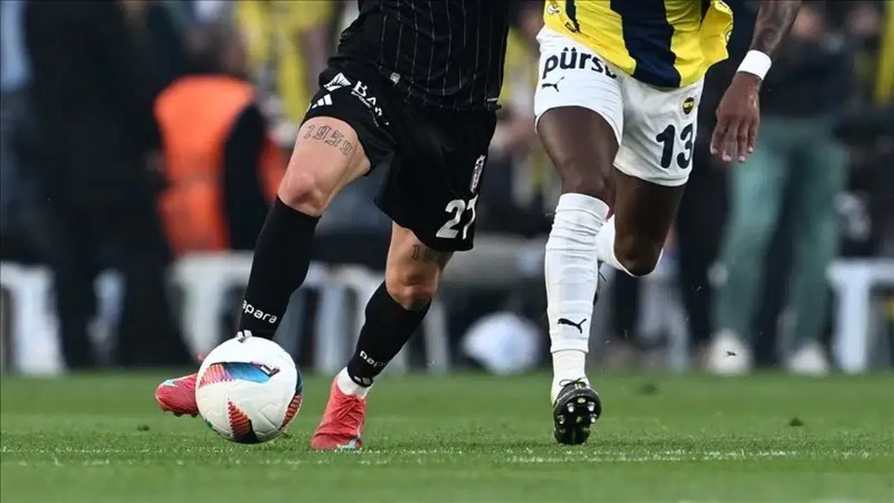 Fenerbahçe - Beşiktaş maçı saat kaçta! Hangi kanalda, canlı nereden izlenir, beIN SPORTS 1 'de var mı, şifresiz mi?