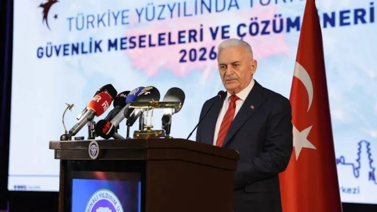 Binali Yıldırım Erzincan’dan seslendi: 'İçeride birlik olmazsa sınır güvenliği yetmez!'