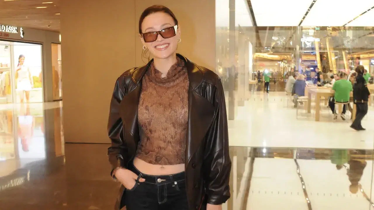 Sümeyye Aydoğan'dan set arası alışveriş turu